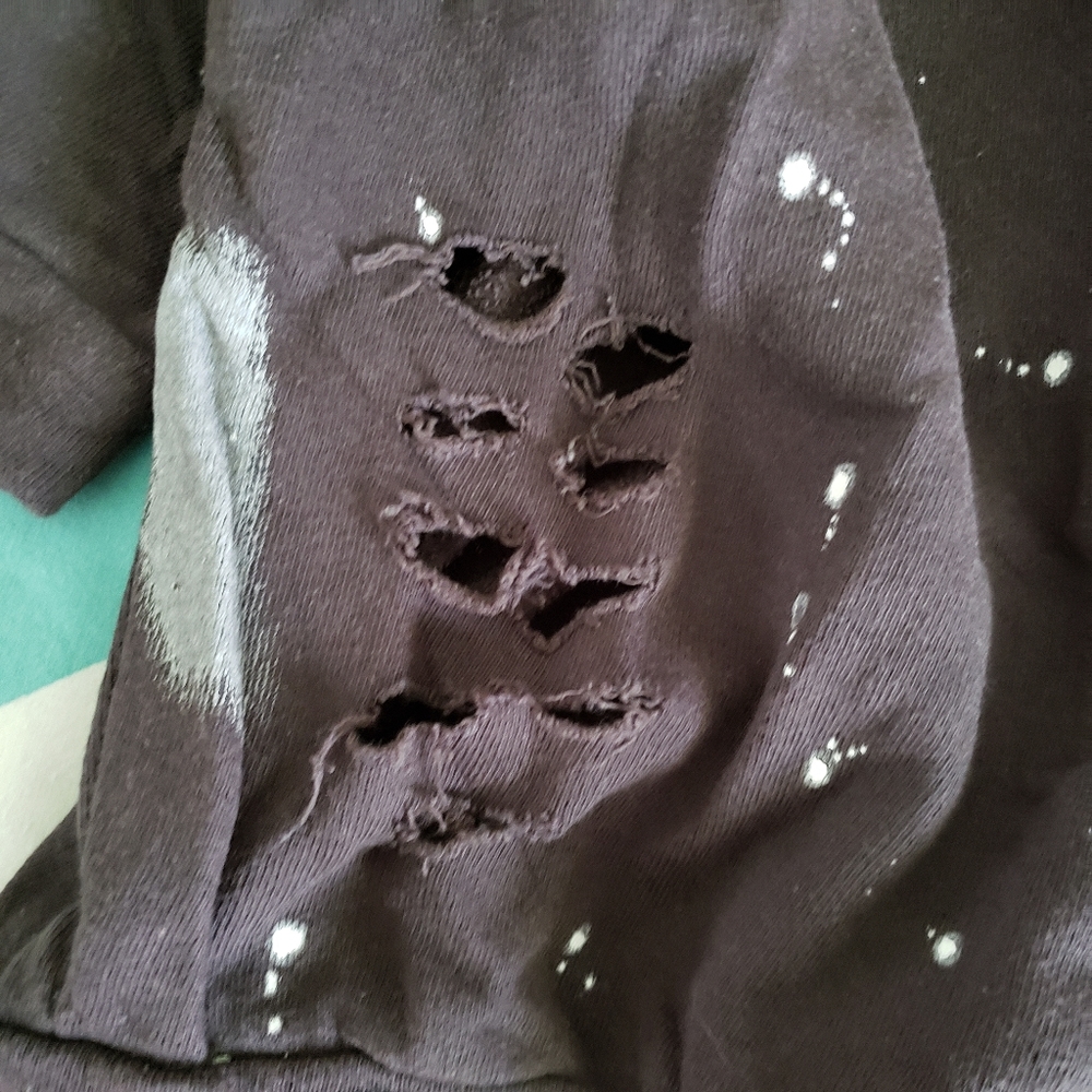 Splatter Distressed Longsleeve - Picture 3 of 3
